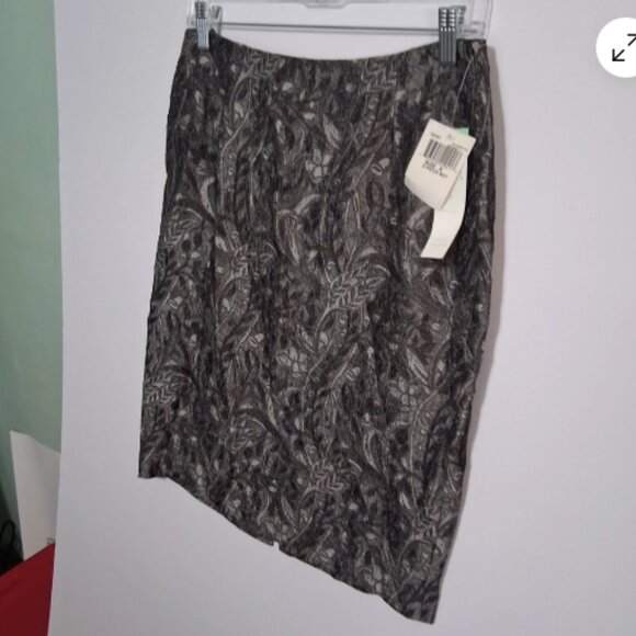 Maggy London Pencil Skirt Gray Floral Stitched Classic Lined Size 8 NWT E2 - Picture 5 of 6